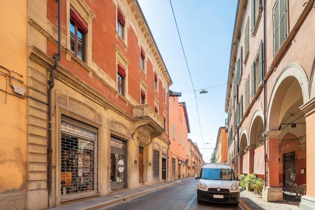 Central Elegant Apartment - Liberty House Bologna Exterior photo